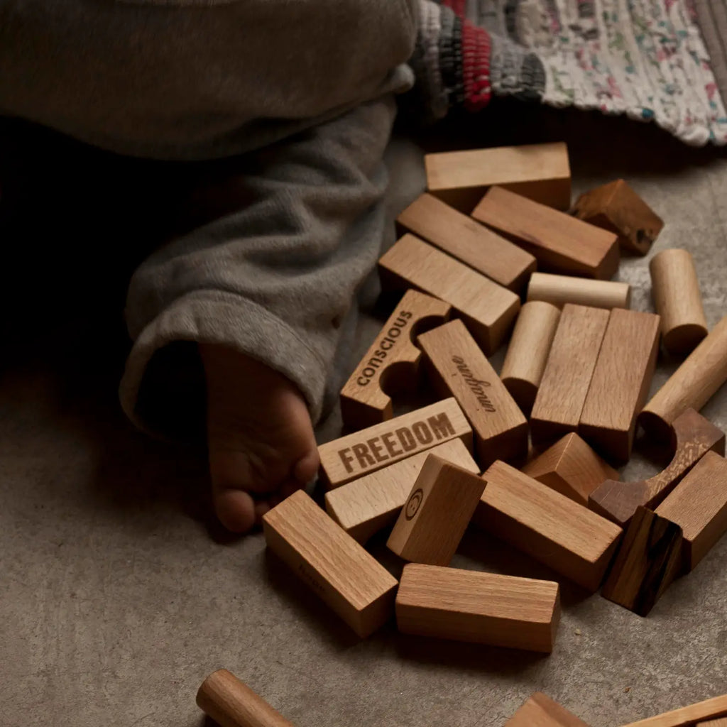 Montessori Holzklötze - natur